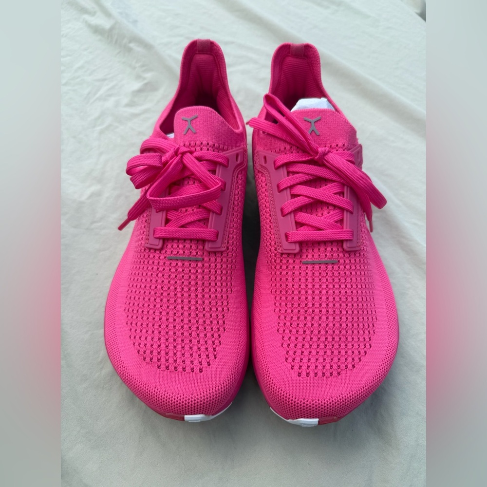 Women's Flux Adapt Runner Sneakers